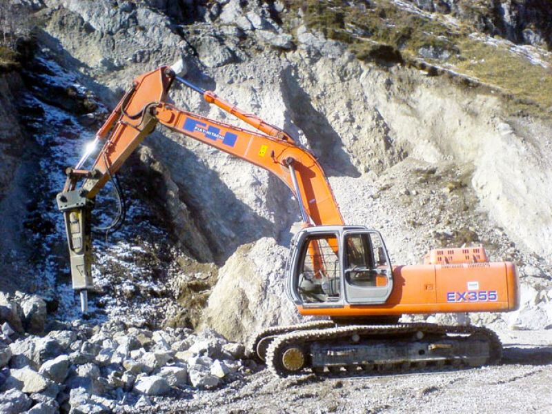 Hitachi EX 355